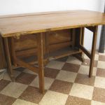 591 1694 GATE-LEG TABLE